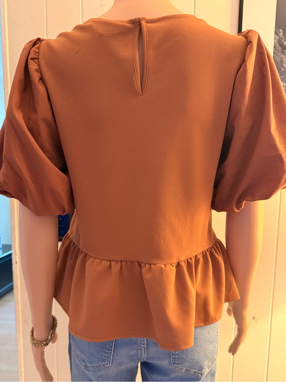 MELLODAY Rust-Brown Puff Sleeve Tie-Front Peplum Top - Picture 3 of 4